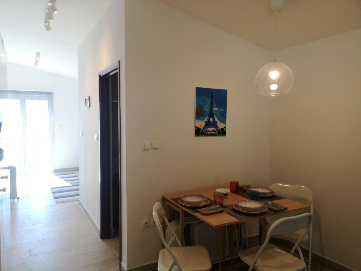 Apartman Studio Kod Ujevica Baska Voda Bagian luar foto