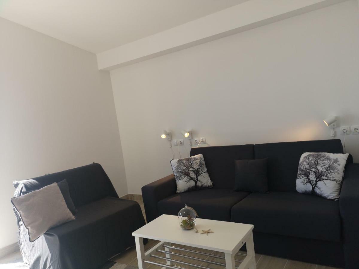 Apartman Studio Kod Ujevica Baska Voda Bagian luar foto