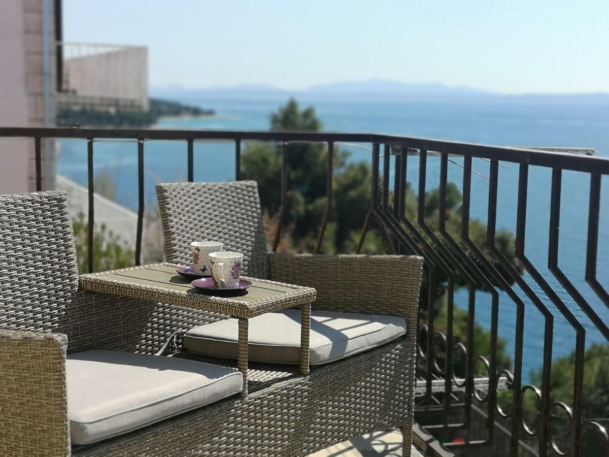 Apartman Studio Kod Ujevica Baska Voda Bagian luar foto